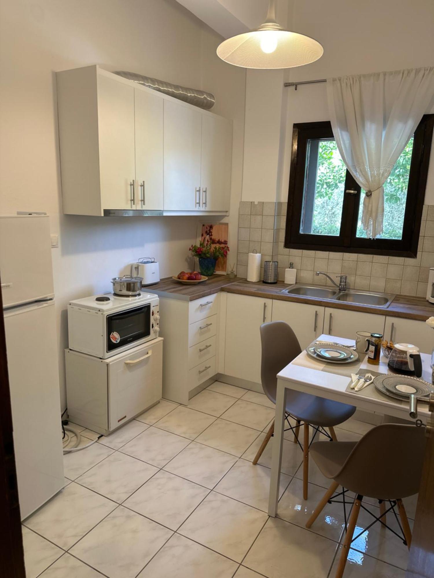 דירות Varnavas Eratous Seaside House מראה חיצוני תמונה