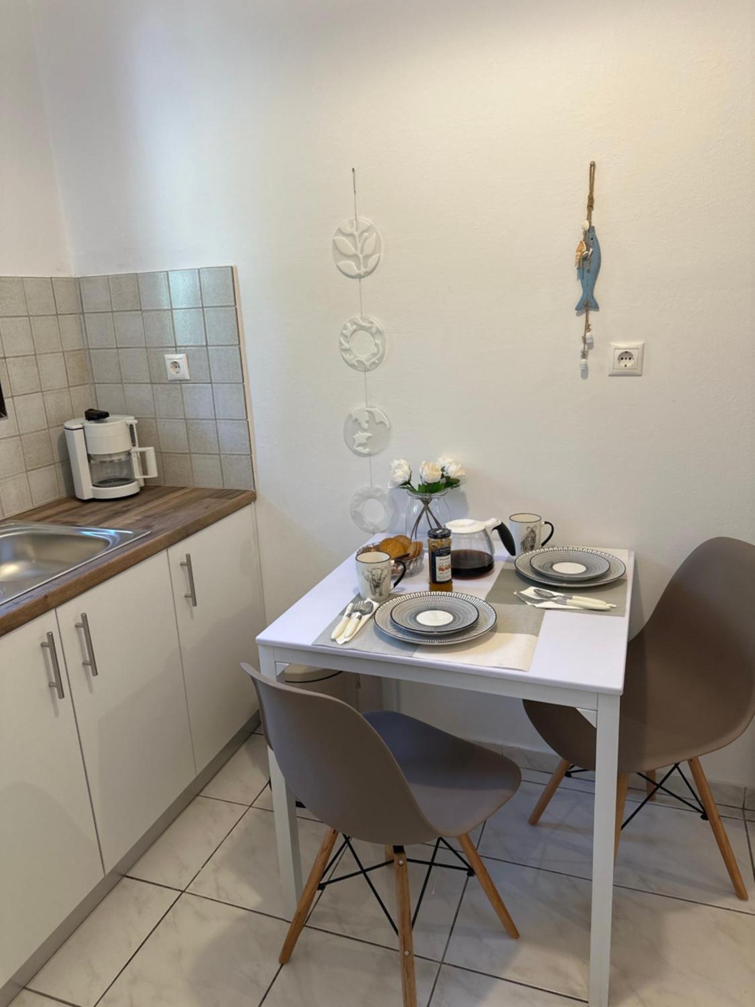 דירות Varnavas Eratous Seaside House מראה חיצוני תמונה