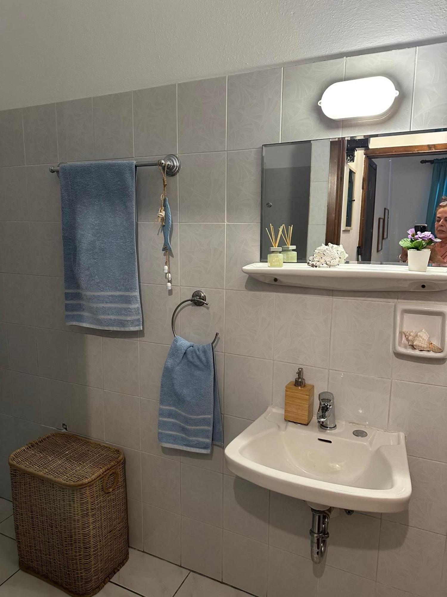 דירות Varnavas Eratous Seaside House מראה חיצוני תמונה